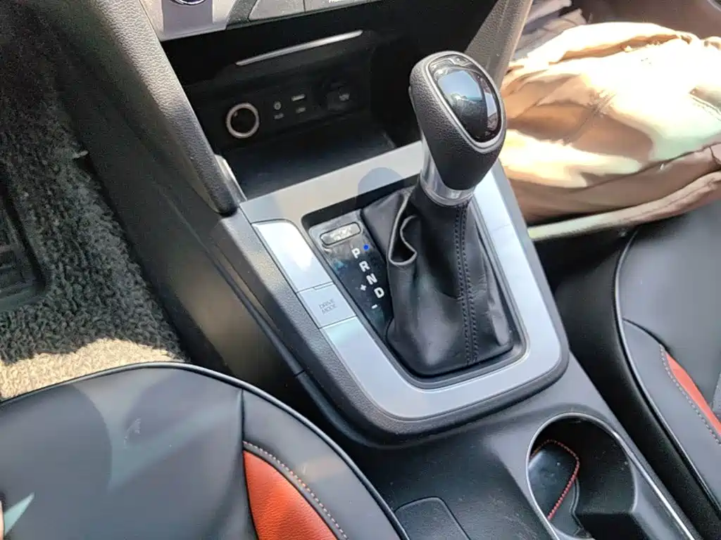 HYUNDAI LEAD