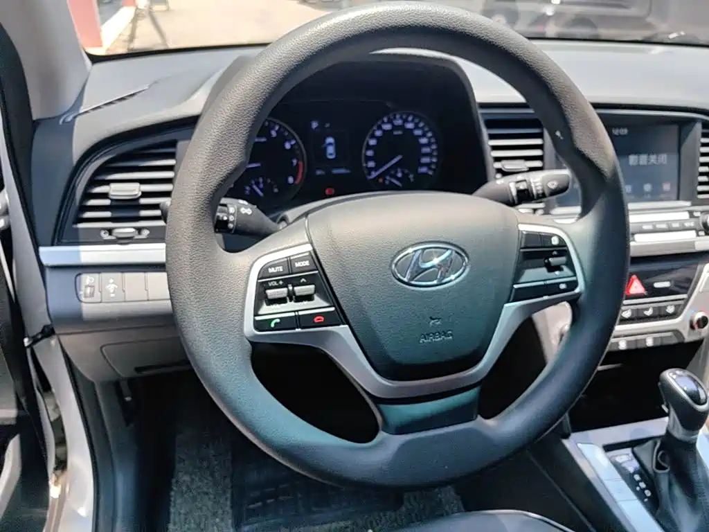 HYUNDAI LEAD
