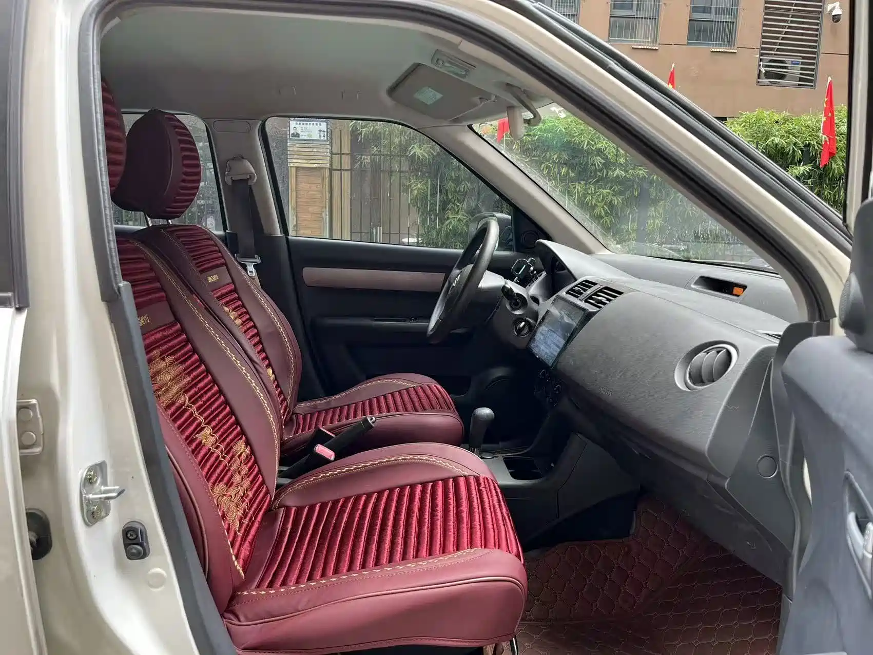 Фото 9 - Suzuki Swift