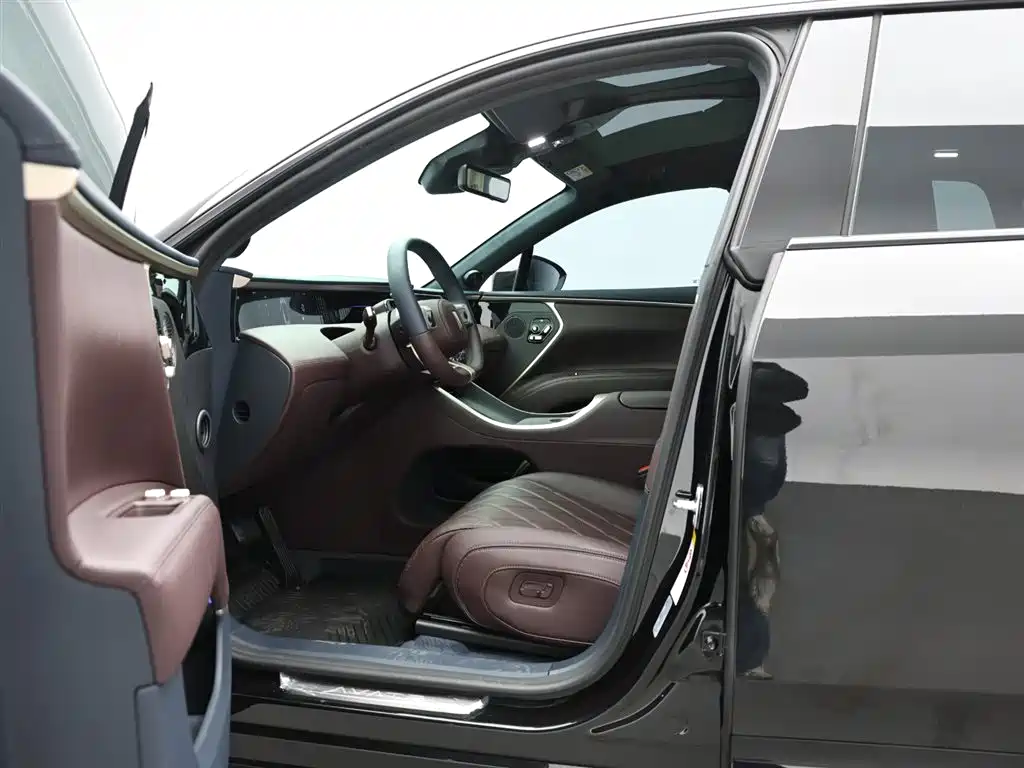Avatr 11 2025 Facelift Max Range Extender фото 10