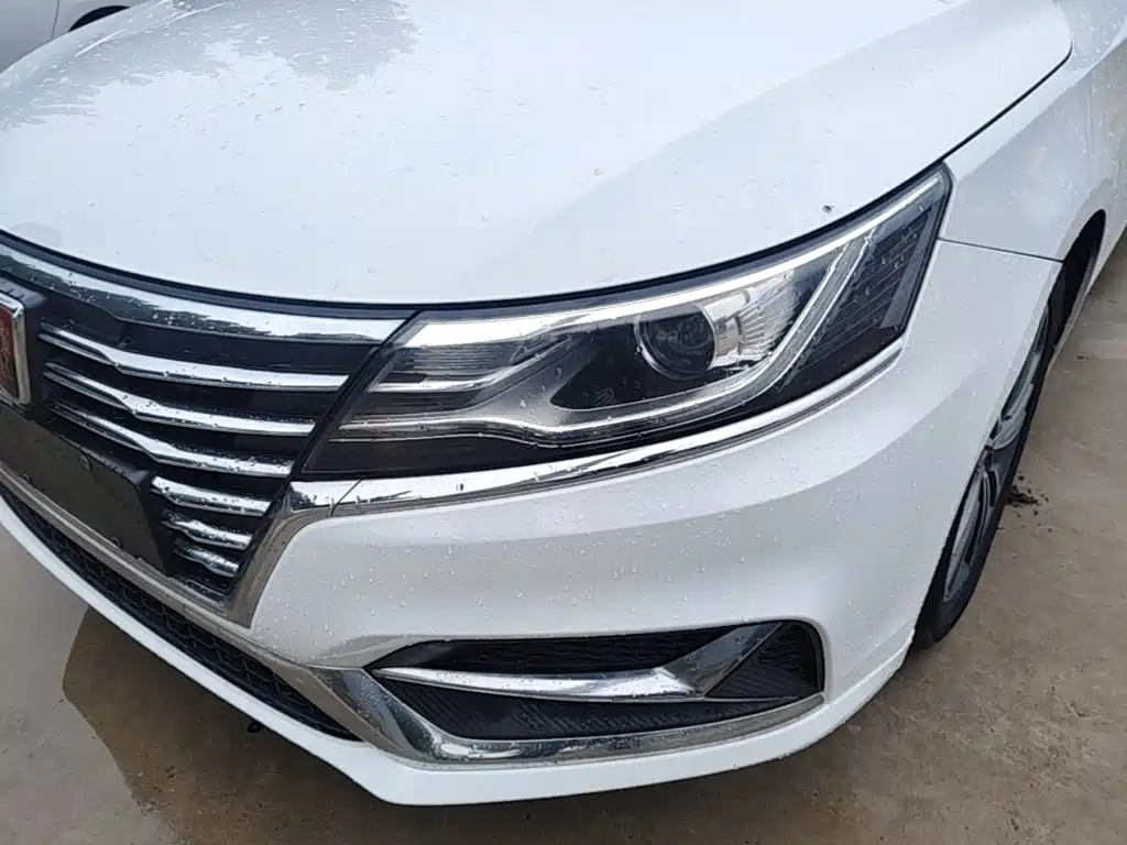 Roewe i6 2020 2020 PLUS 1.6L CVT 4G Connected Glory Flagship Edition