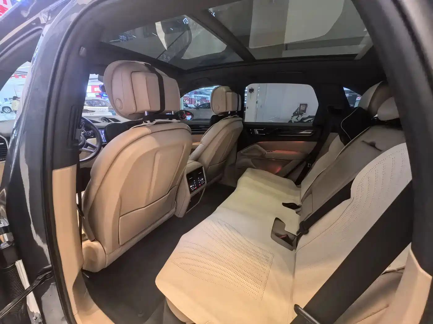 Porsche Cayenne New Energy 2019 Cayenne E-Hybrid 2.0T фото 5