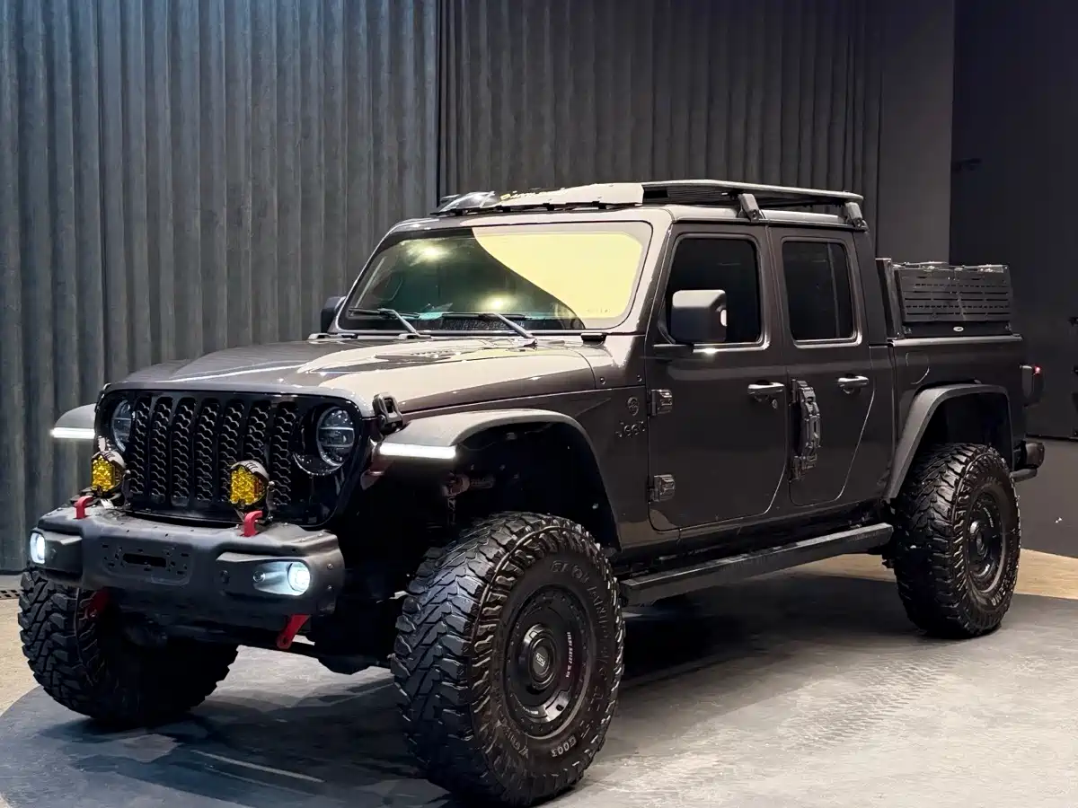 Фото 1 - Jeep Gladiator
