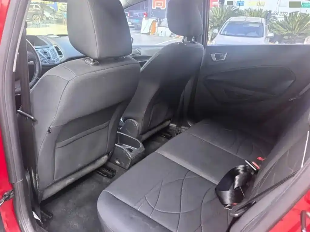 Photo 5 - Ford Fiesta