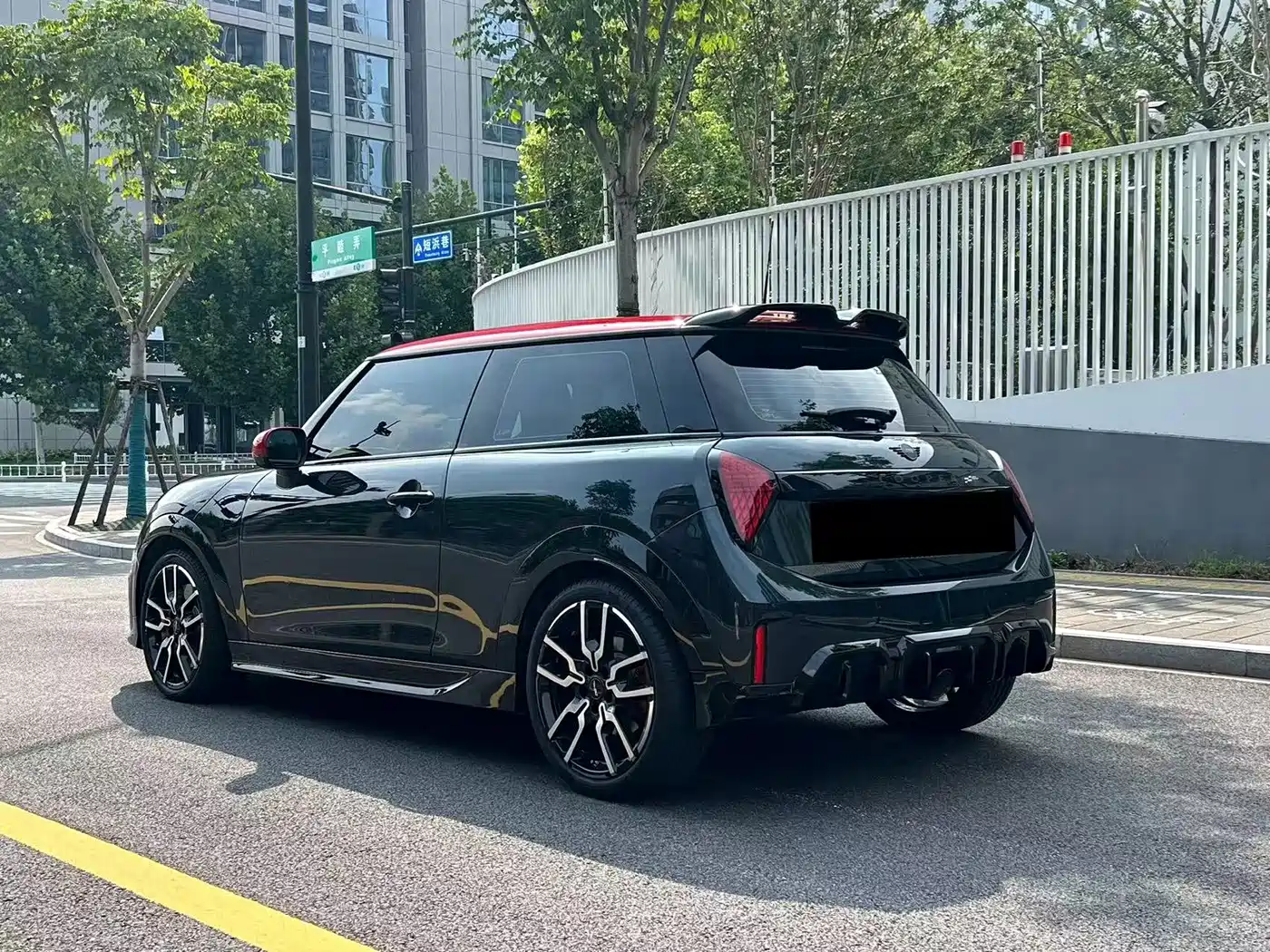 2025 MINI JCW