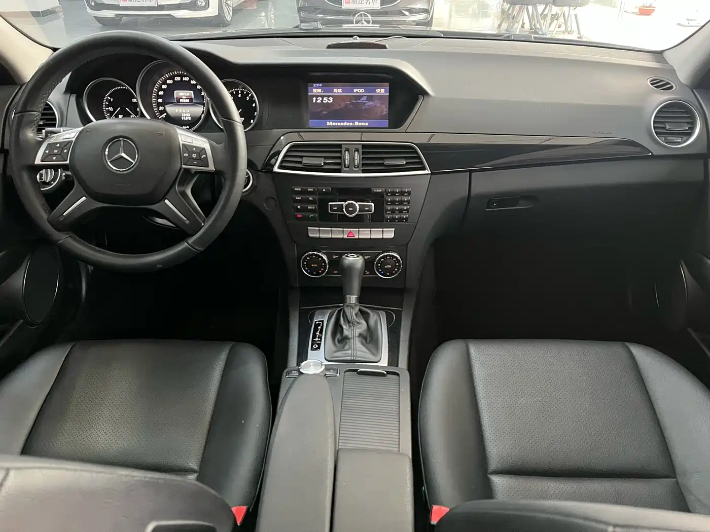 Mercedes-Benz C-Class 2014 2013 C 180 Classic Grand Edition