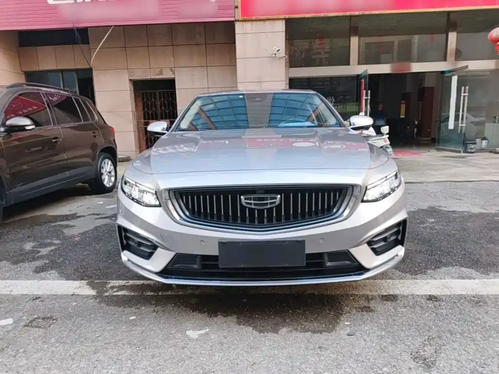 Фото 3 - Geely Preface
