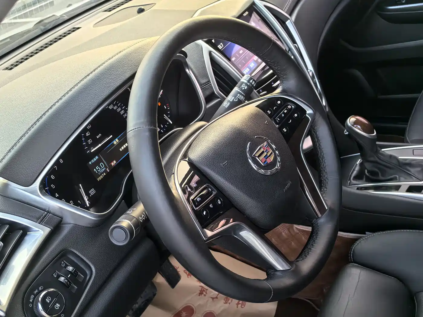 Cadillac SRX 2015 3.0L Elite фото 5