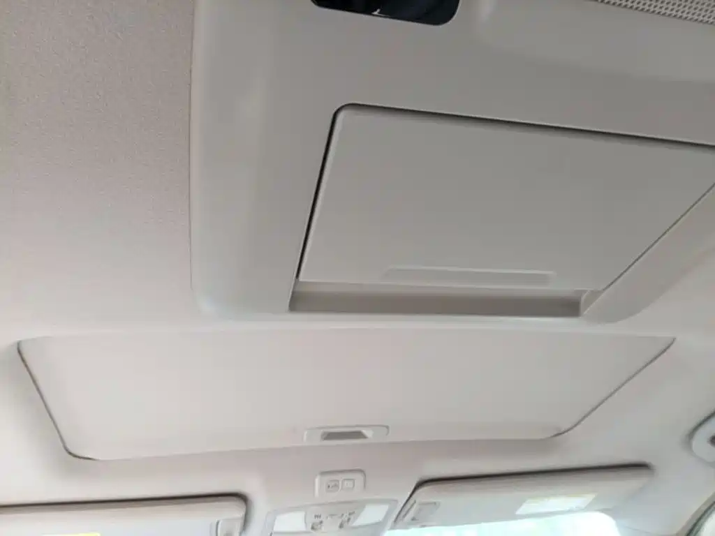 Фото 18 - Nissan Quest