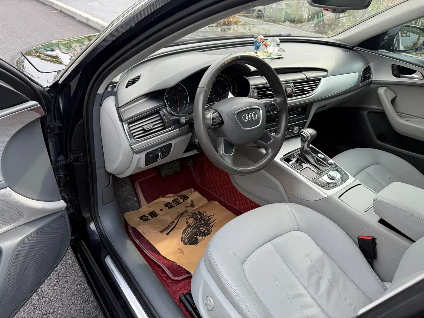 Audi A6L 2012 30 FSI Comfort фото 12