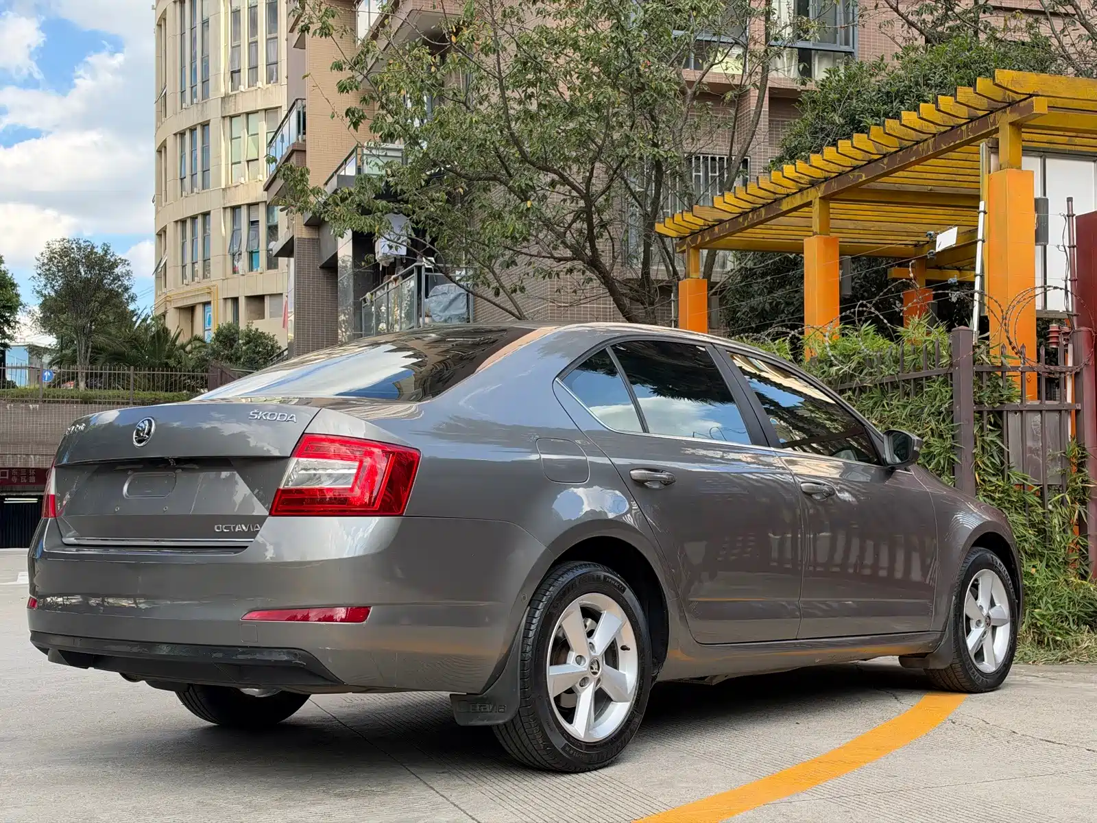 Photo 17 - Škoda Octavia