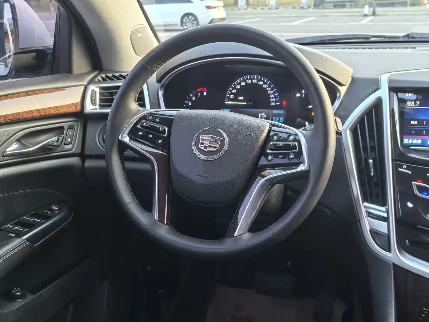 Cadillac SRX 2015 3.0L Elite фото 12