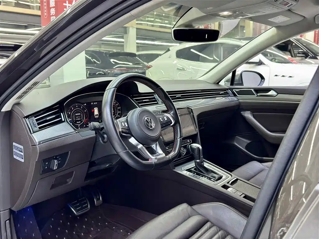 Volkswagen Weilan 2017 380TSI 4WD Explorer Edition фото 14
