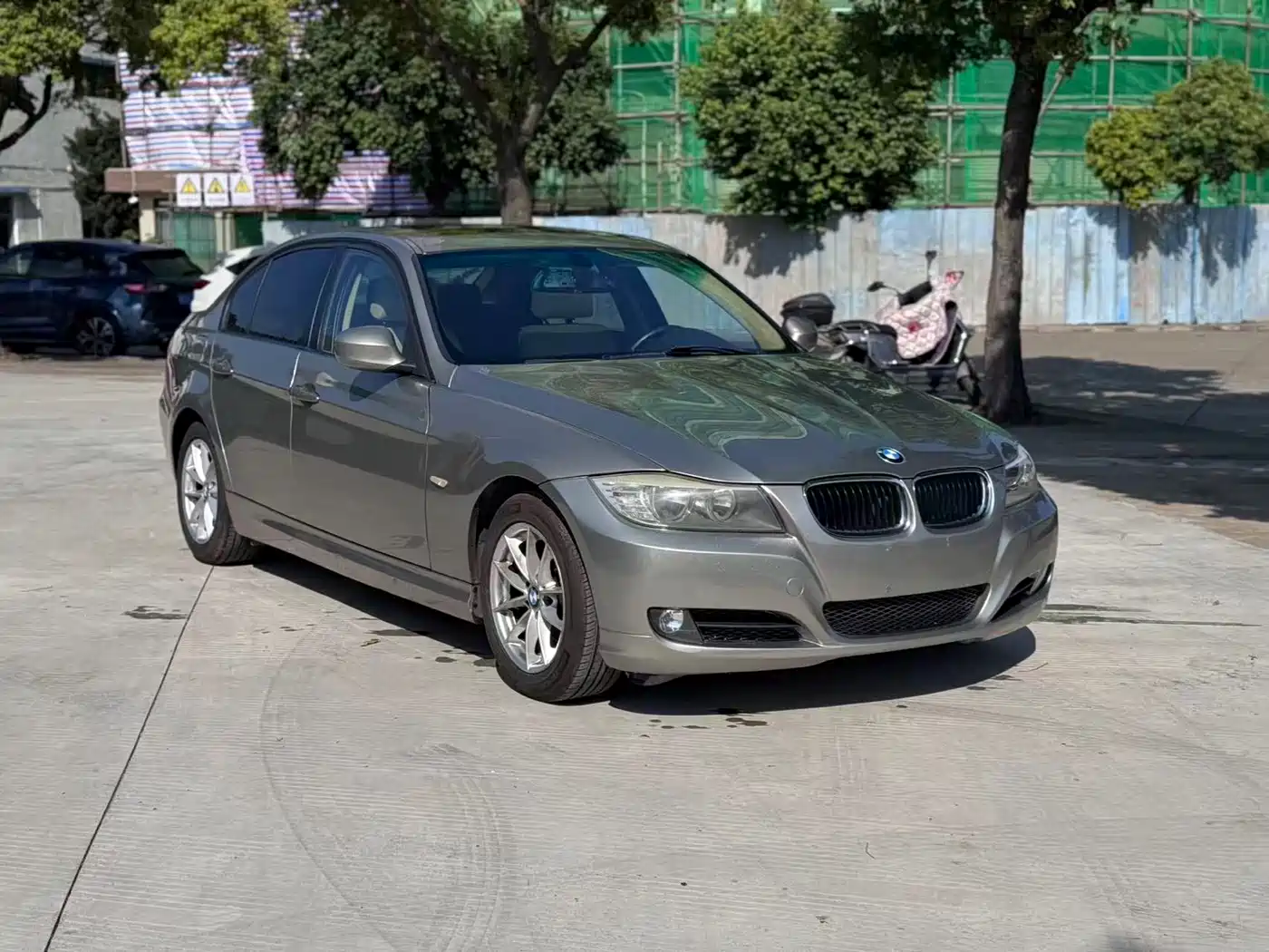 BMW 3 Series (Import) 2012 318i Leading