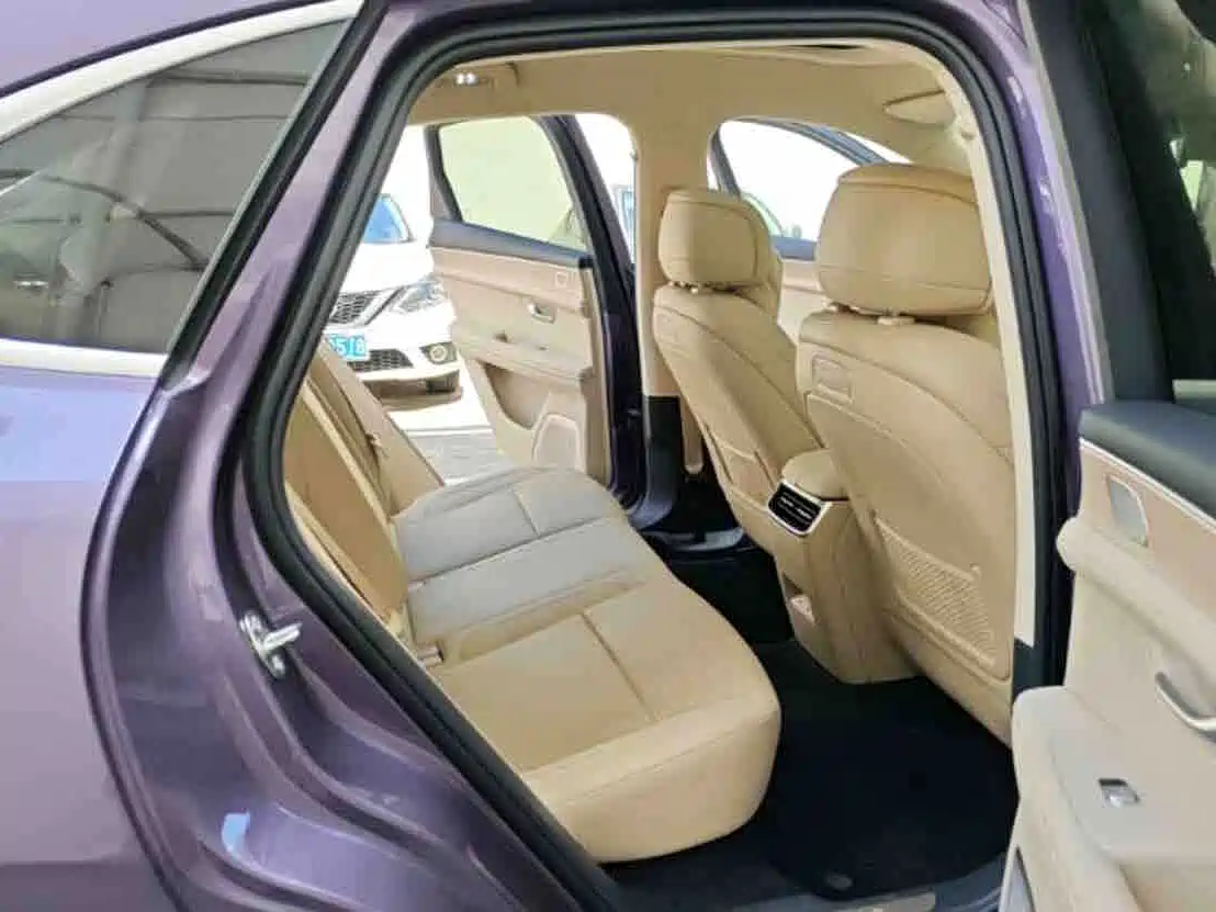 2025 Aito AITO M5