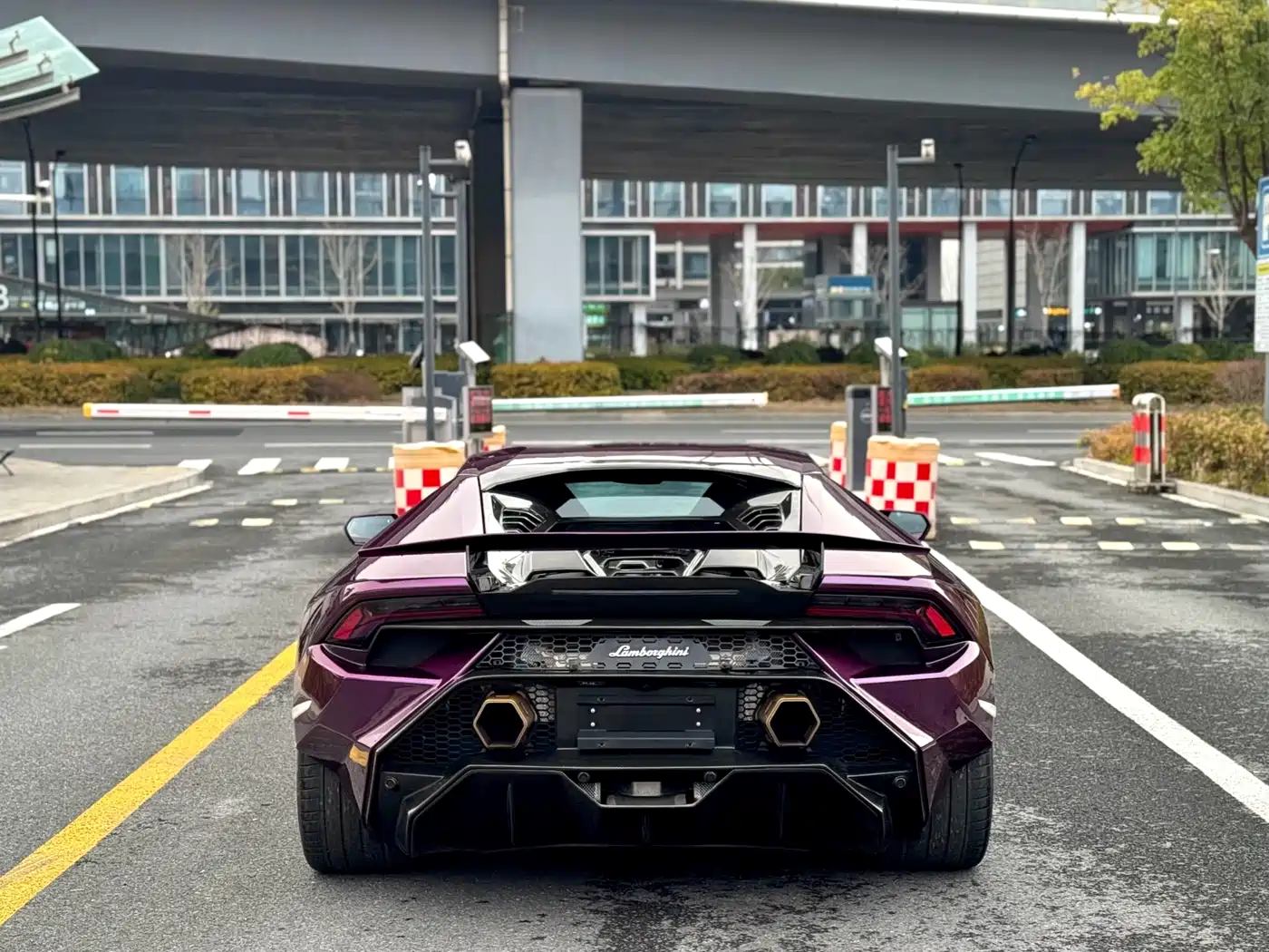 LAMBORGHINI HURACÁN