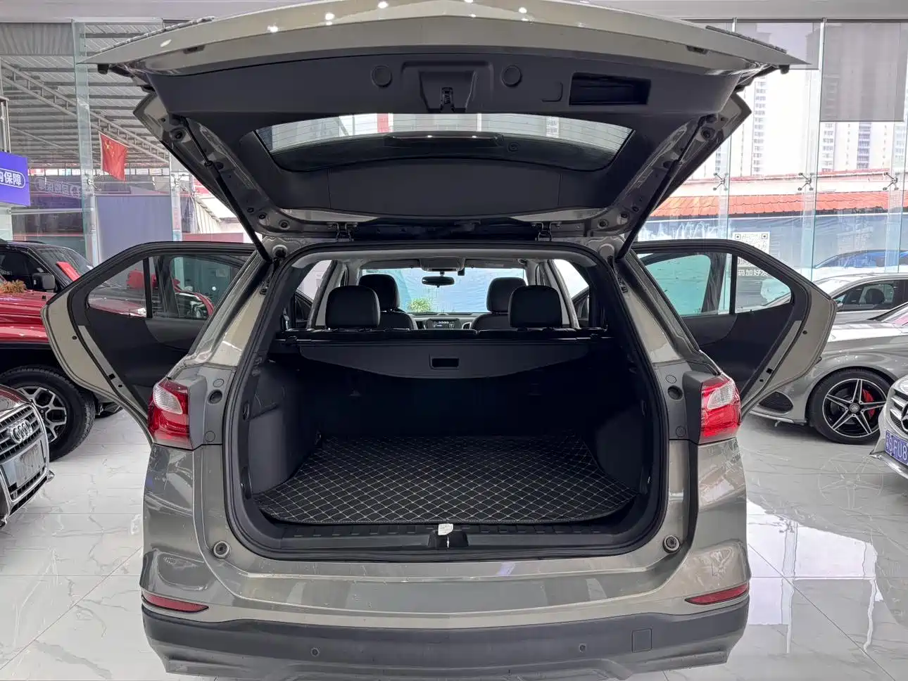 Chevrolet Equinox 2017 535T Automatic Galloping Edition фото 13