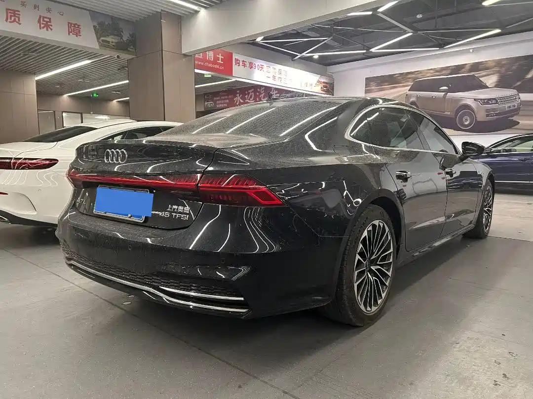 Audi A7L 2022 45 TFSI S-line Dream Builder Edition фото 13
