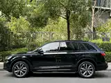 Photo 3 - Audi Q7
