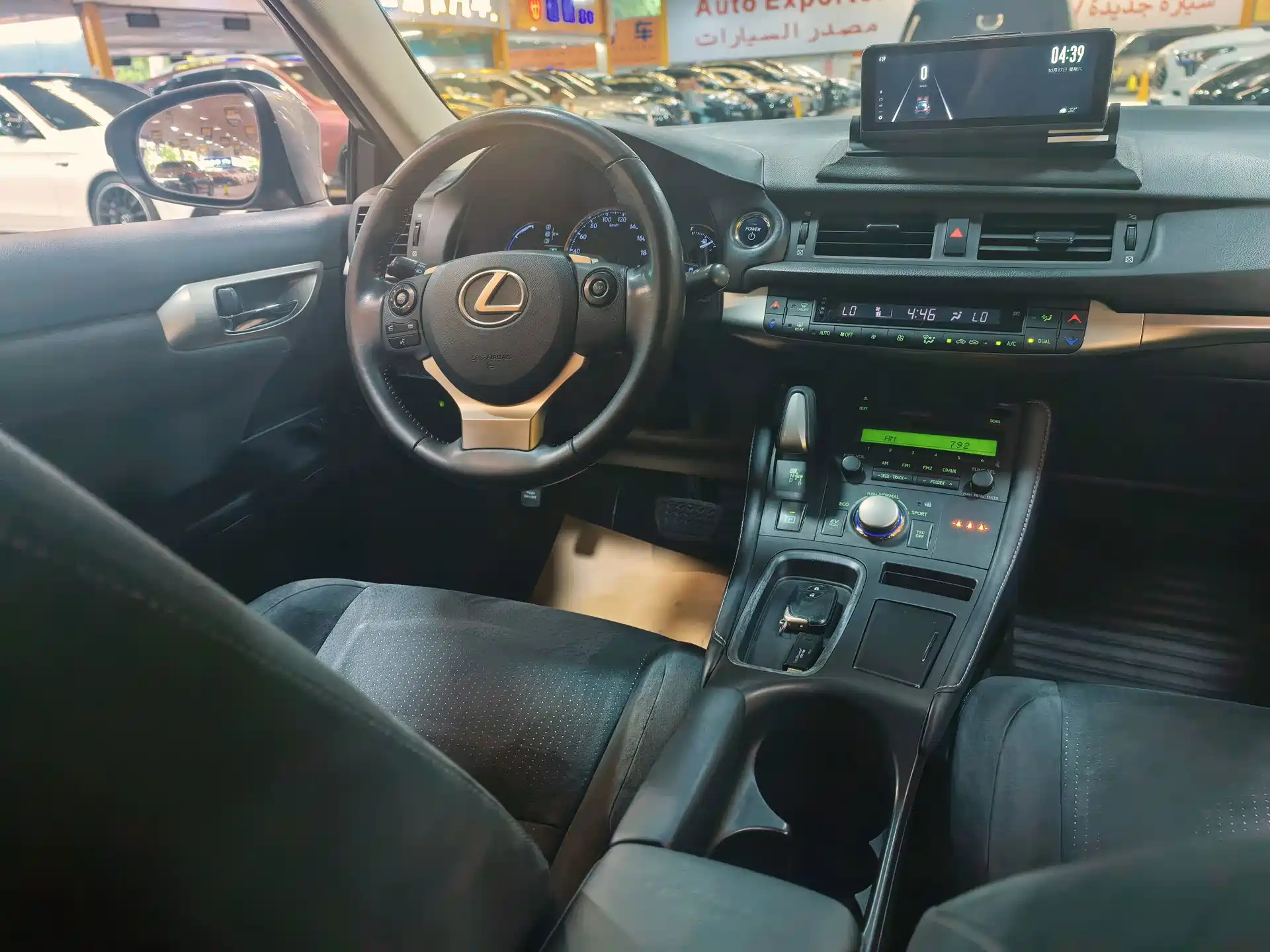 Фото 11 - Lexus CT