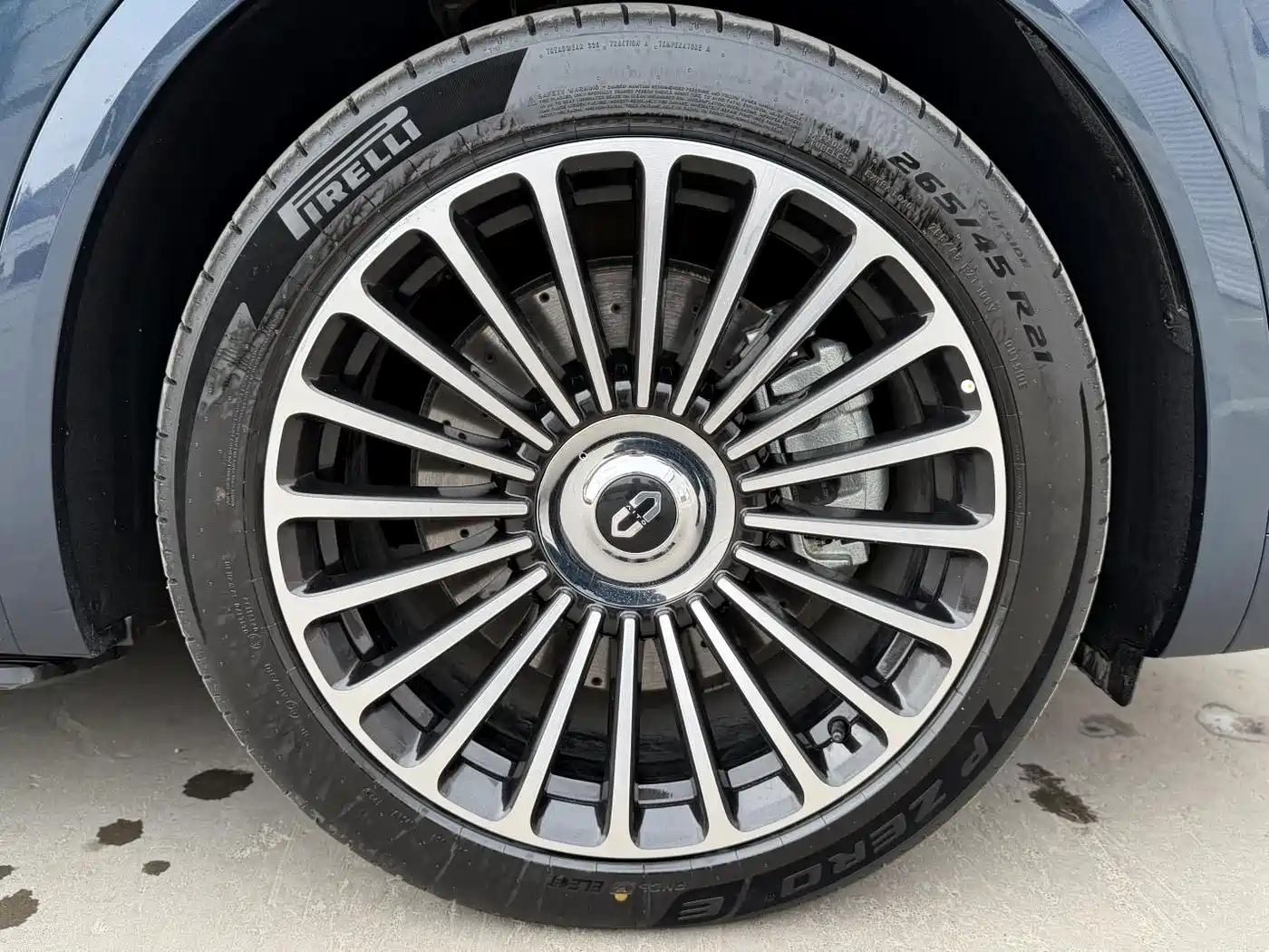 Aito AITO M8 2025 2025 Model Extended Range Ultra Edition 53.4kWh 5-Seater