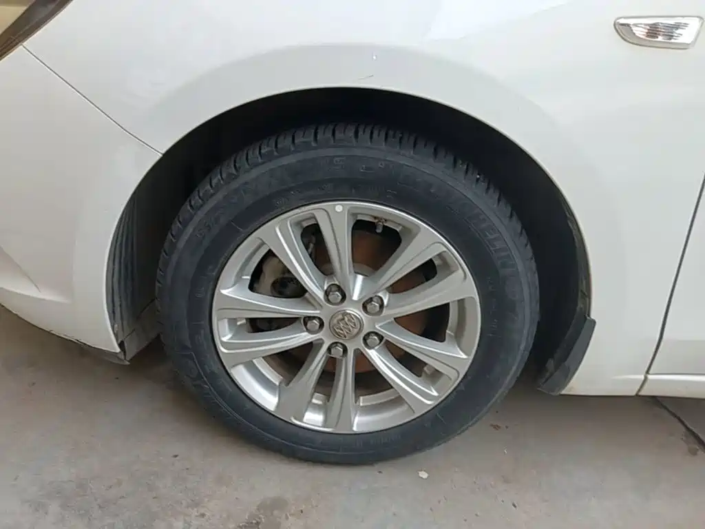 Фото 23 - Buick Excelle
