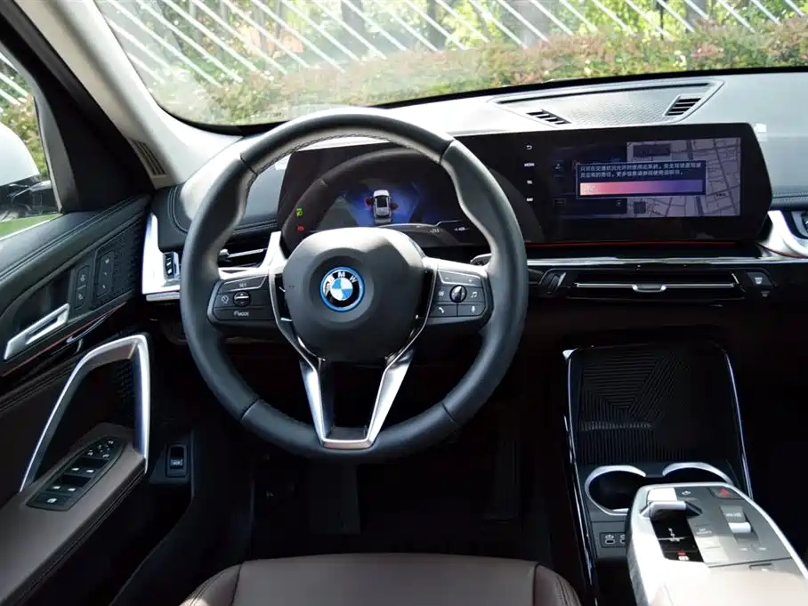 BMW iX1 2025 2025 eDrive25L M Sport Package