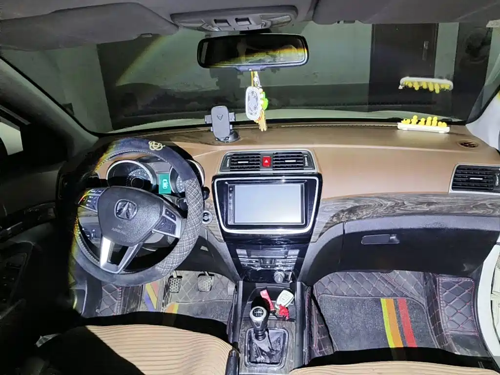 BAIC Weiwang S50 2017 2016 1.5T Manual Music Premium