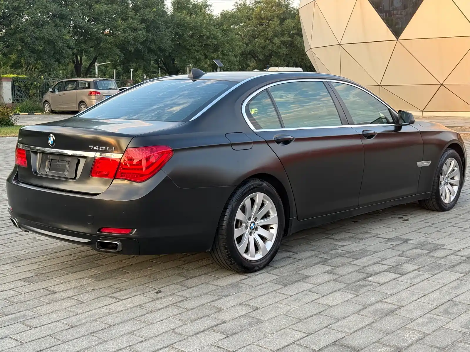 صورة 4 - BMW 7 Series