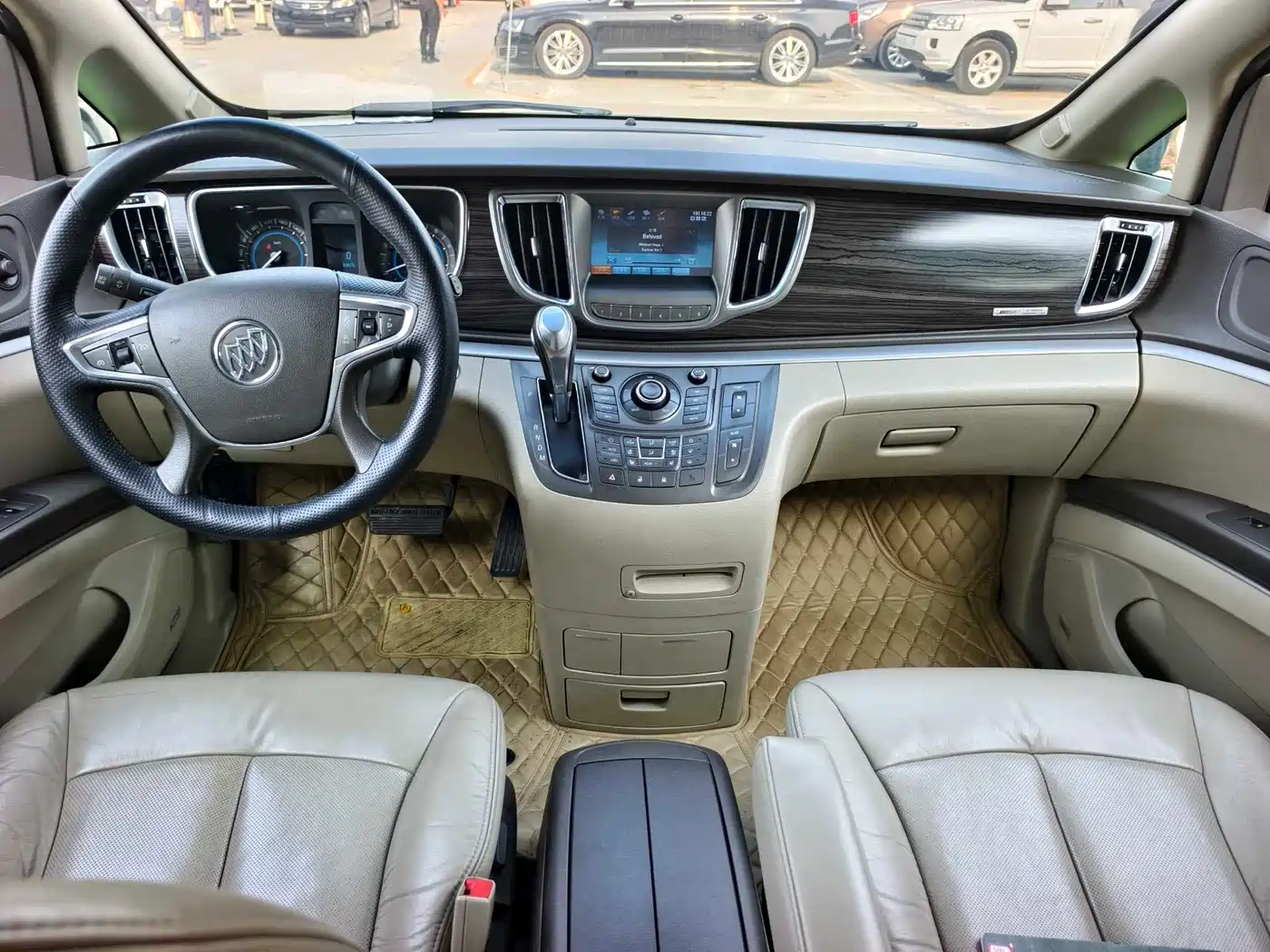 Buick GL8 2013 3.0L XT Luxury Business Flagship Edition фото 9