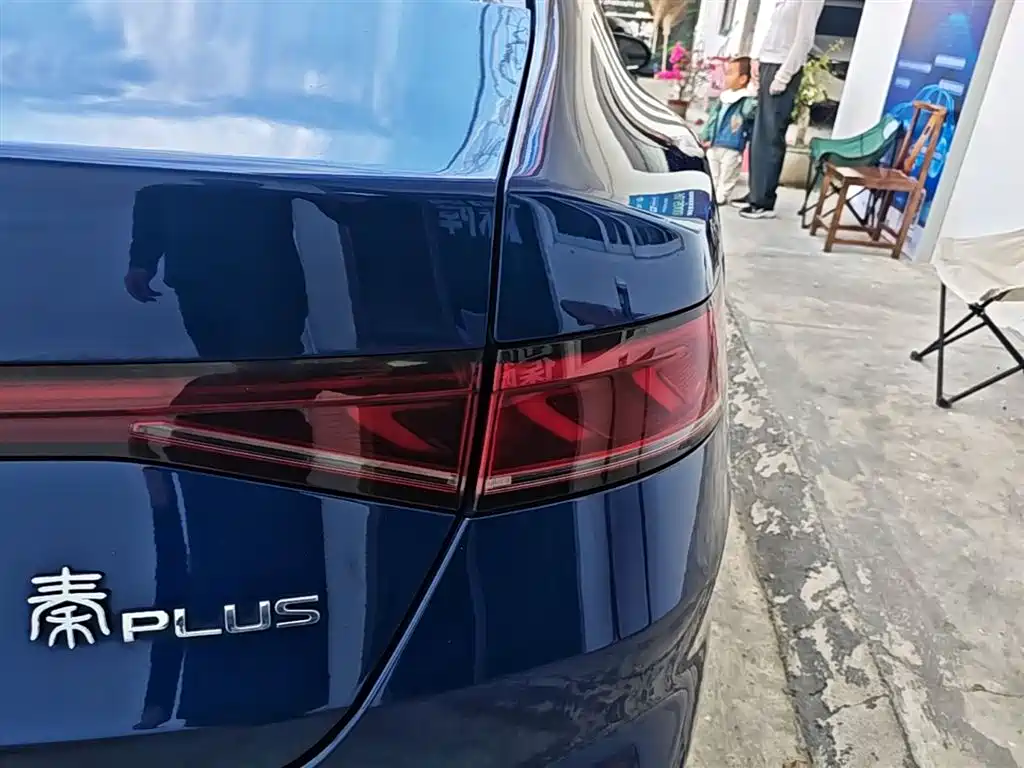 BYD Qin PLUS 2021 DM-i 55KM Flagship фото 8