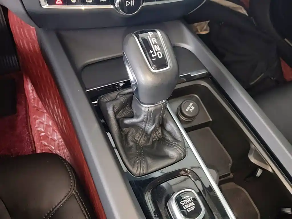 Фото 14 - Volvo S60