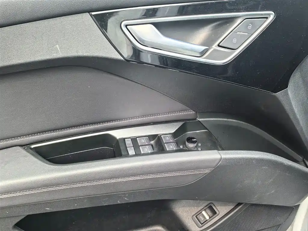 Audi Q4 e-tron 2025 2024 40 e-tron Creation Edition