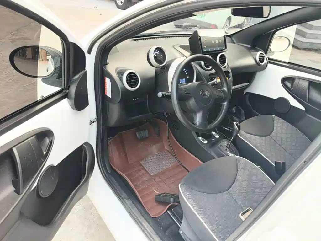 BYD F0 2018 2015 1.0L AMT Xuan Cool Edition