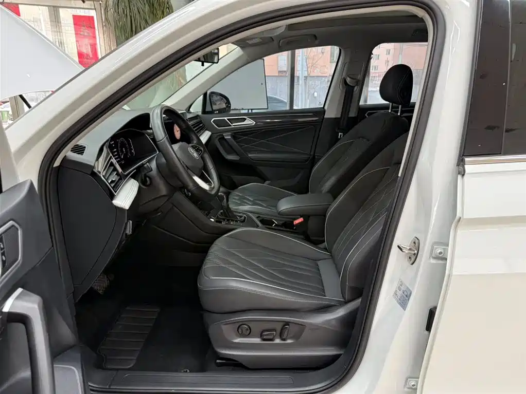 Volkswagen Tiguan L 2023 280TSI 2WD Trend Limited Edition фото 16