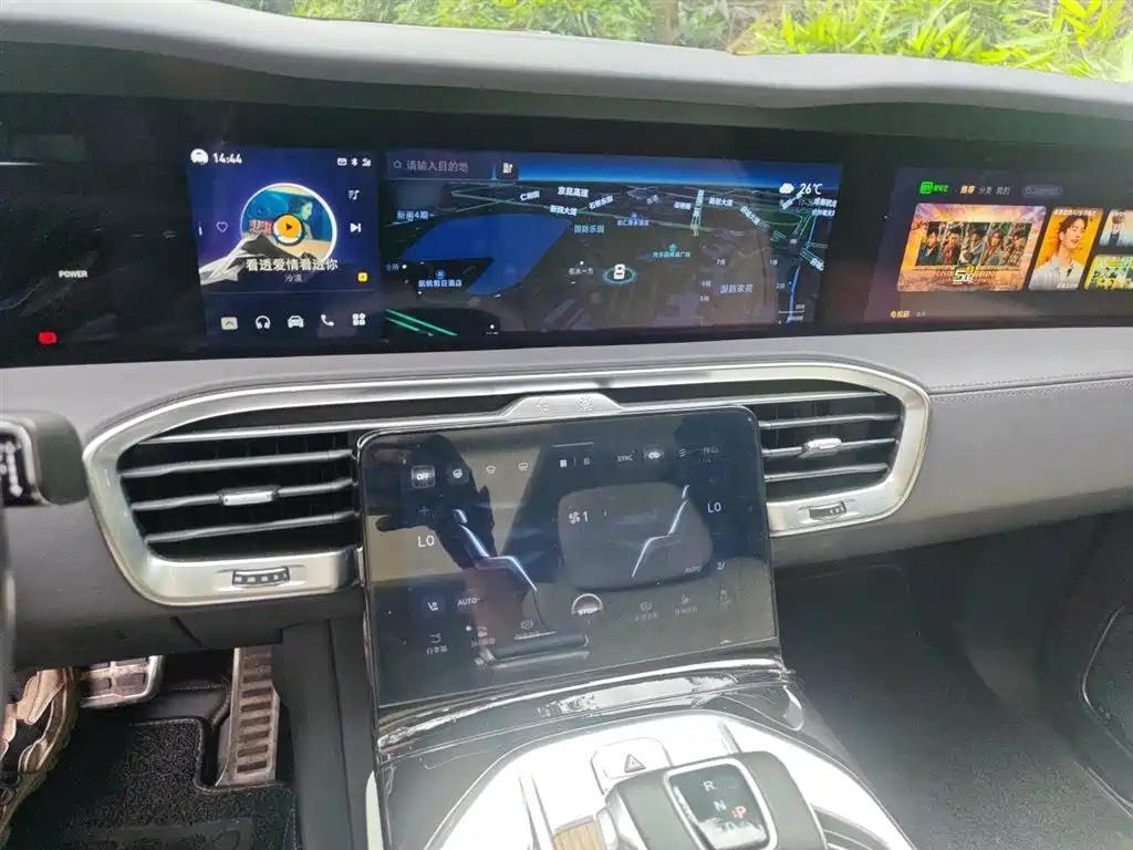 Hongqi E-HS9 2021 510km Flagship Edition 4-seater фото 6