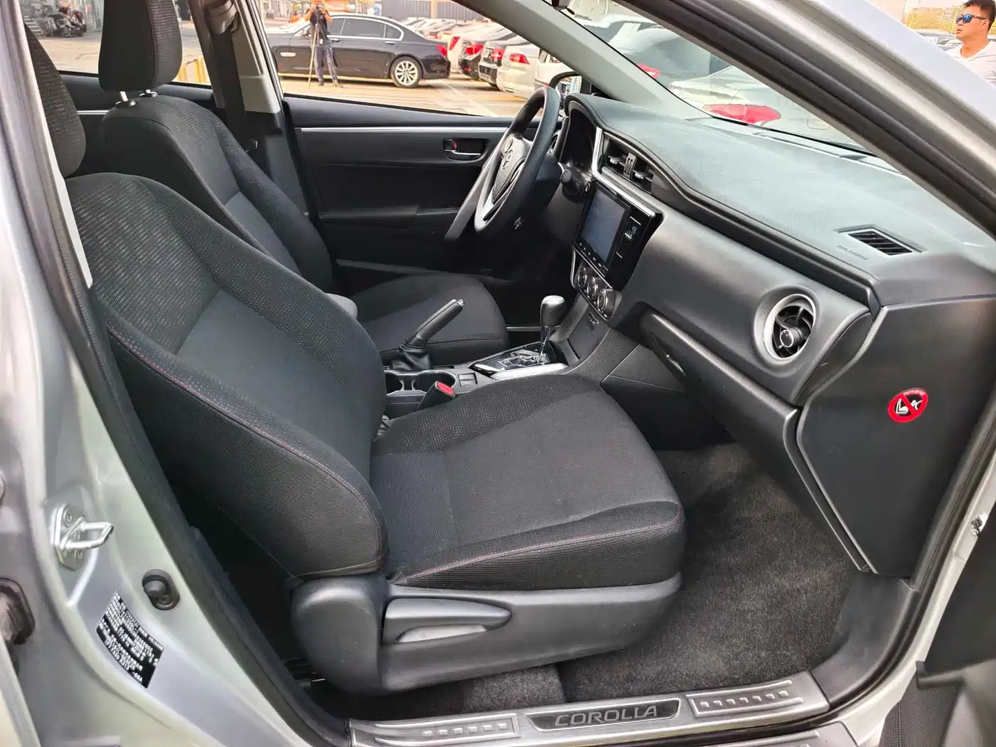 Toyota Corolla 2018 1.2T S-CVT GL-i Smart Shine Edition фото 17
