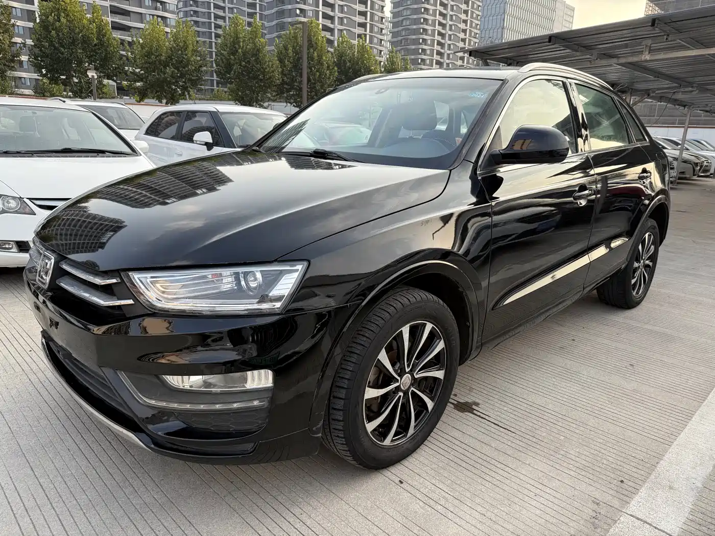 Zotye SR7 2016 2017 1.5T CVT Magic Cube Heart