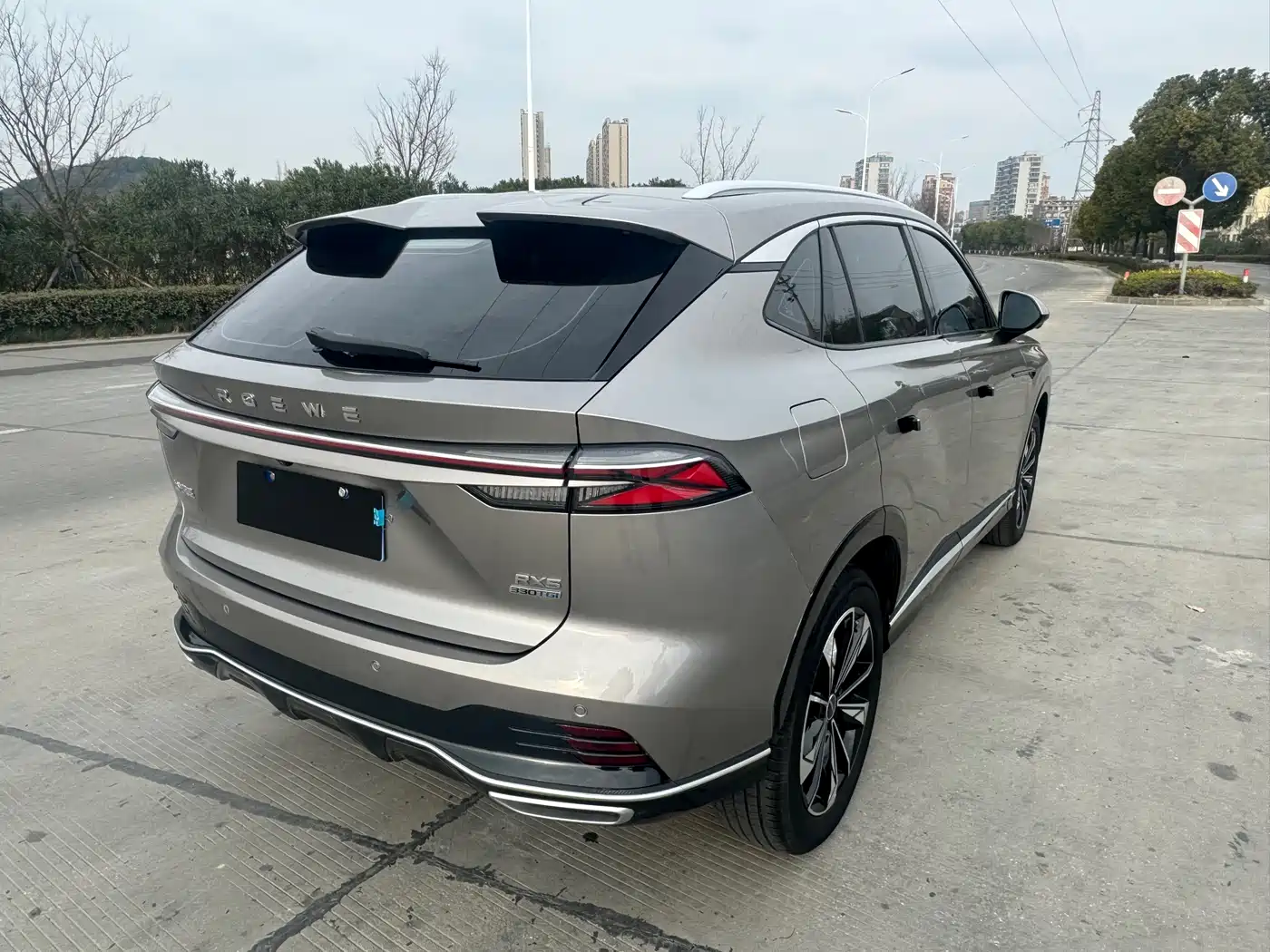 ROEWE RX5