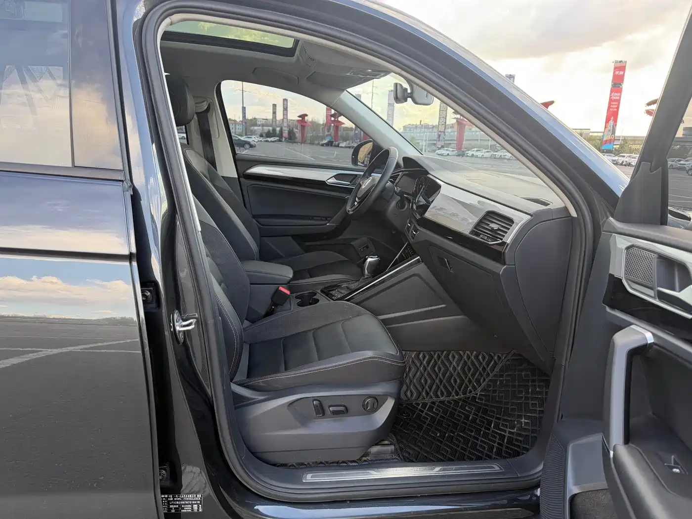 Volkswagen Tayron 2022 280TSI 2WD Luxury Smart Connect Edition фото 23