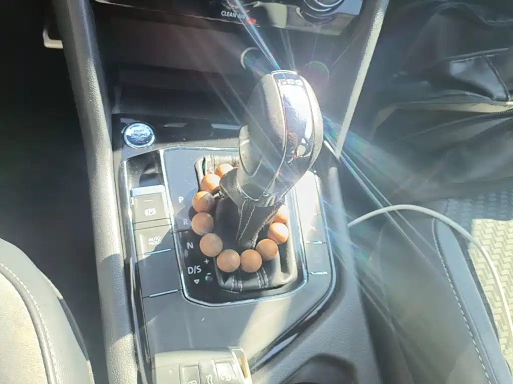 صورة 14 - Volkswagen Tharu