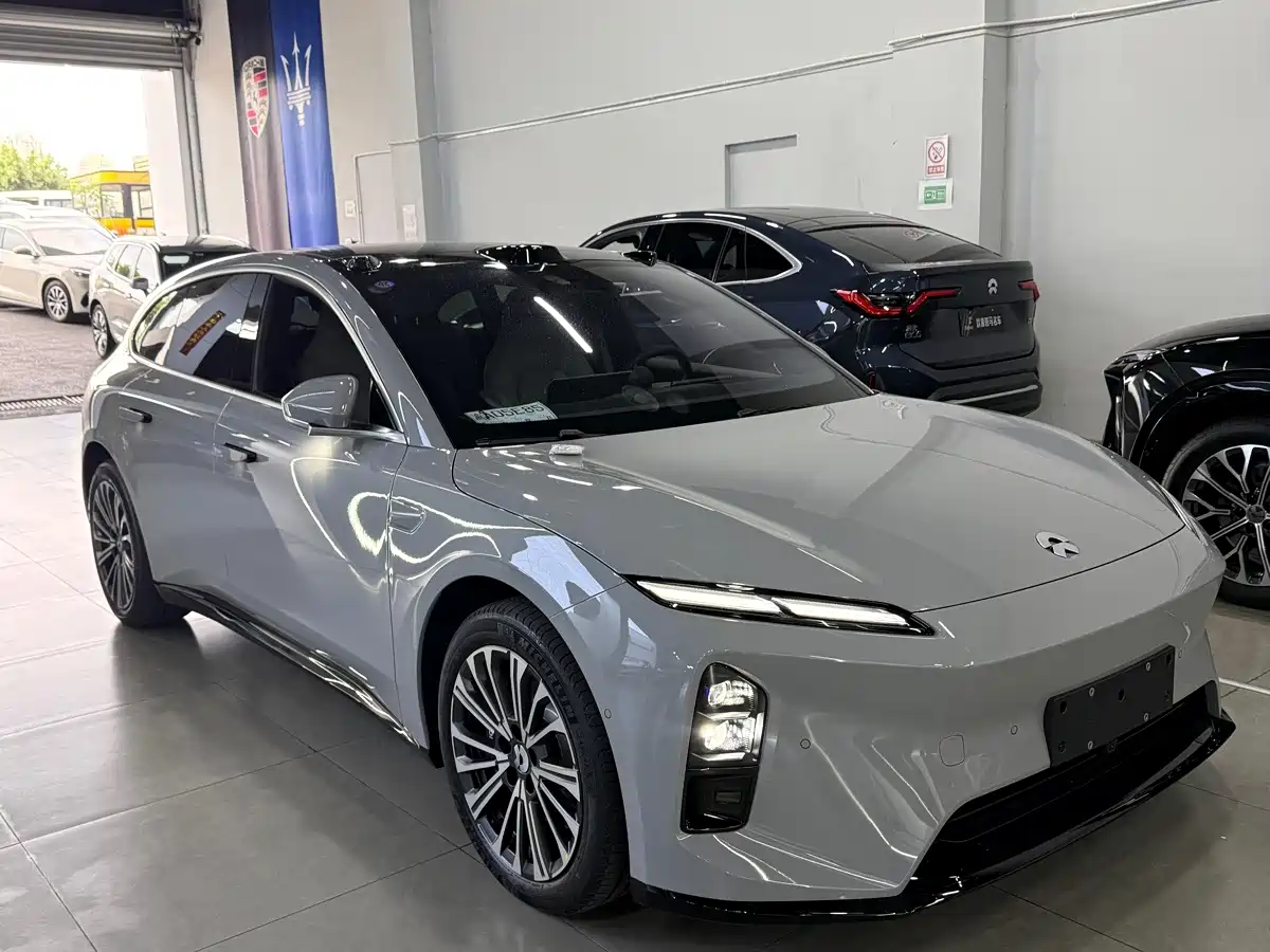 2026 NIO ET5T