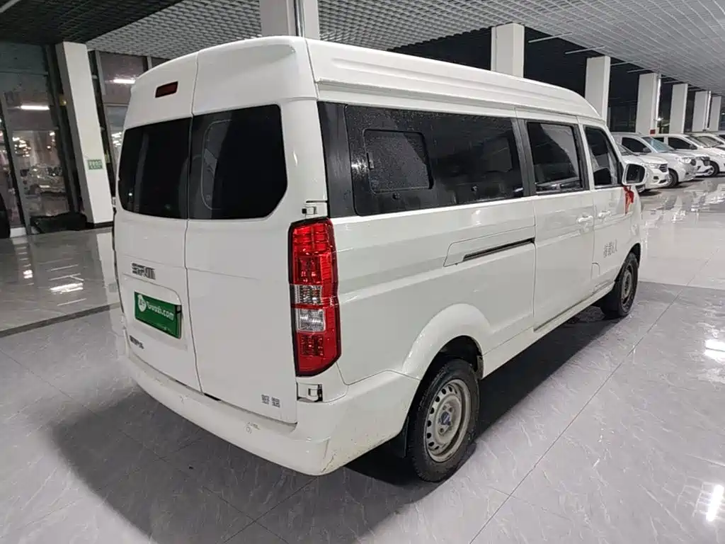 SRM Xinyuan Good Luck 2026 2025 Voyage Edition BYD 42.3kWh 305km 6-seater