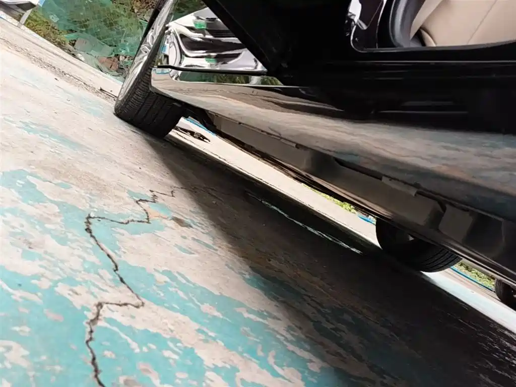 Toyota Avalon 2019 Hybrid 2.5L XLE Premium Edition China VI фото 22