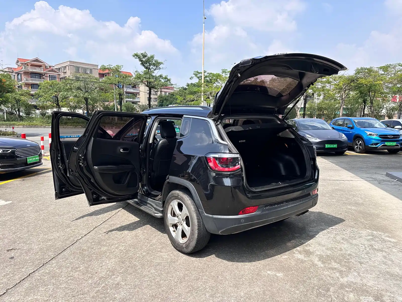 Фото 20 - Jeep Compass