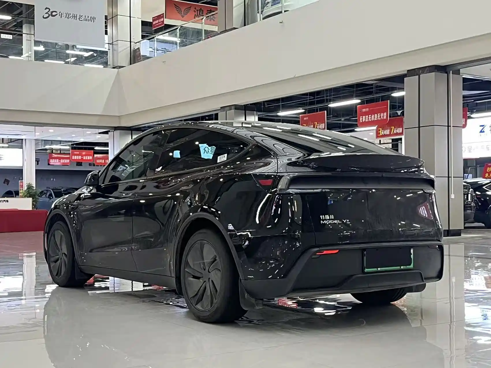 Фото 9 - Tesla Model Y