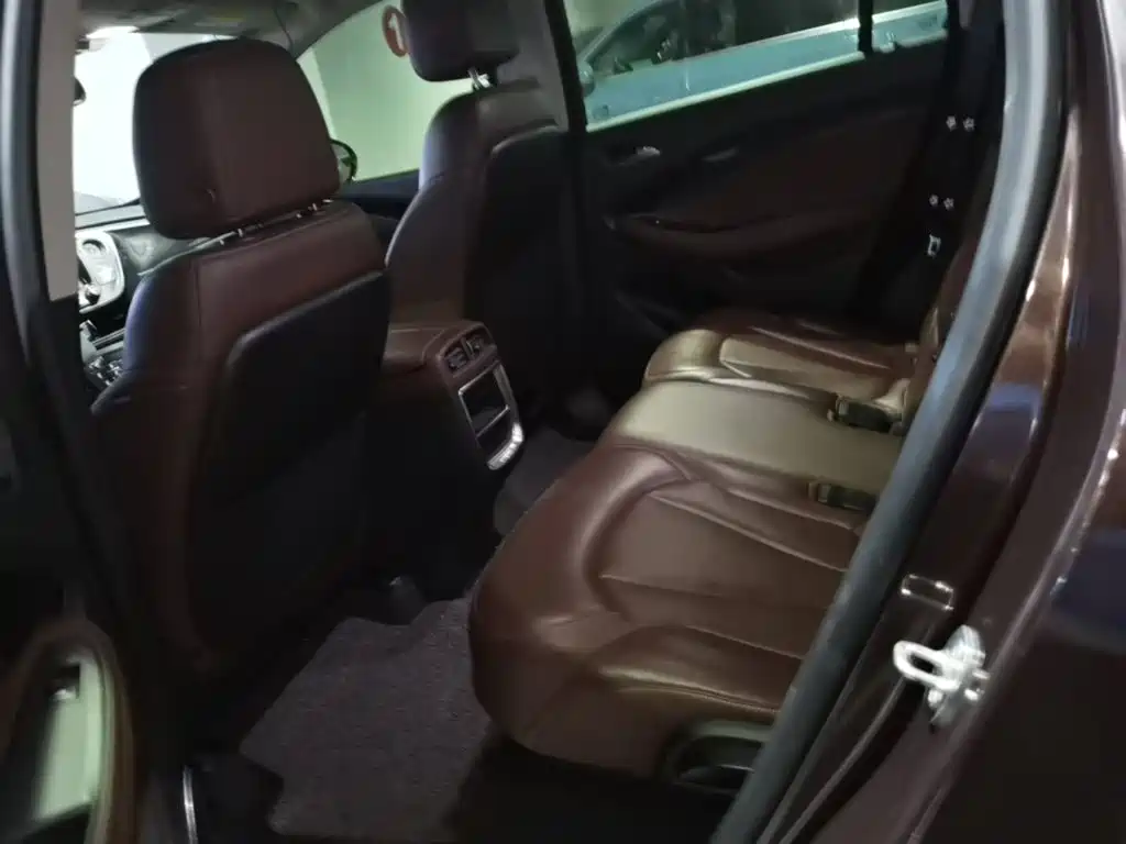 Фото 17 - Buick Envision Plus
