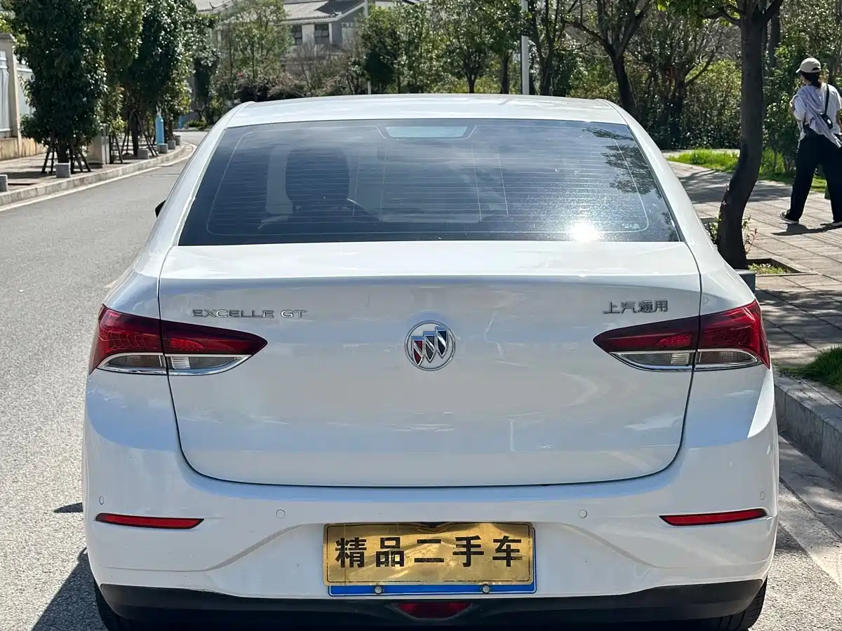 Photo 4 - Buick Excelle