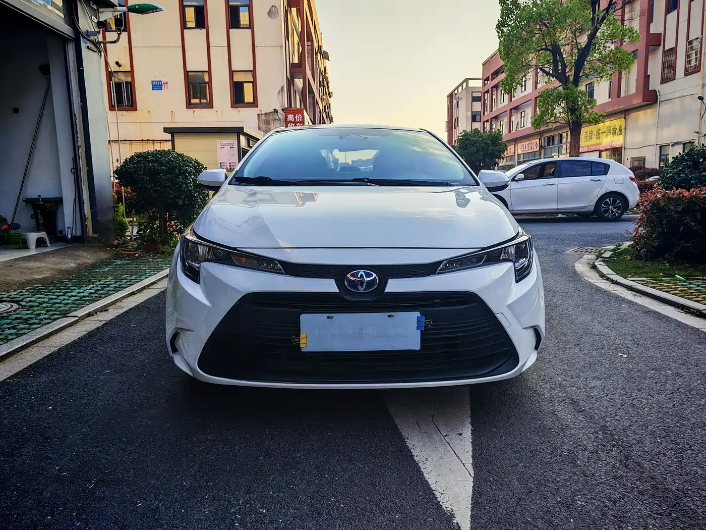 Toyota Levin 2024 Smart Hybrid 1.8L Leading Edition фото 3