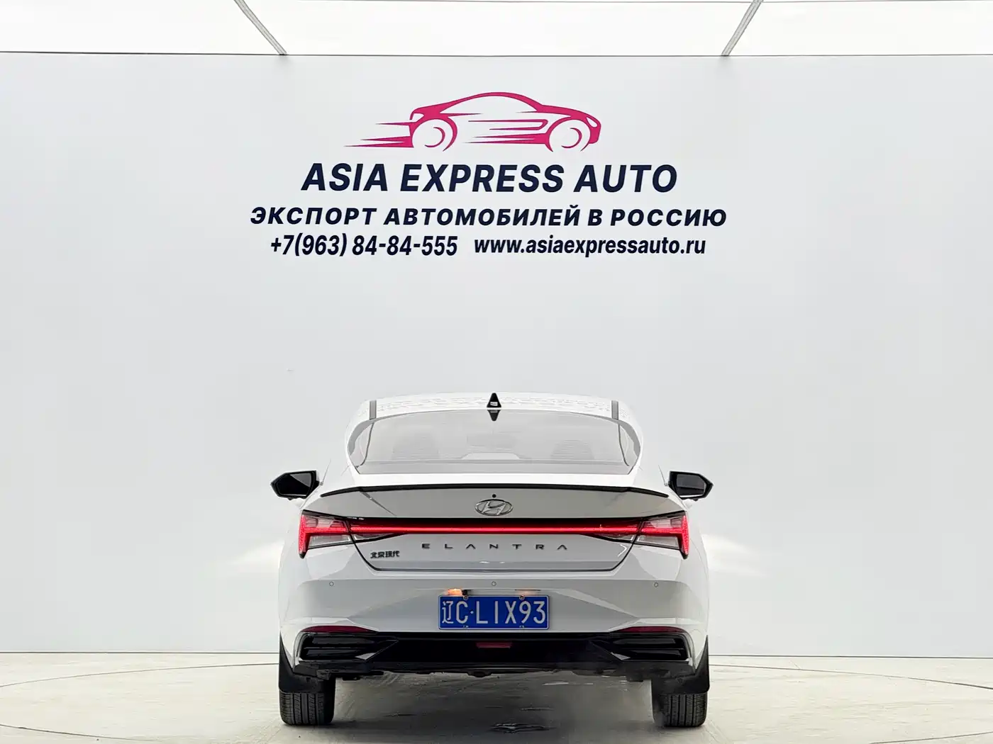 Hyundai Elantra 2021 1.5L CVT LUX Premium Edition фото 5